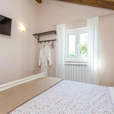 Villa Sirotnjak *